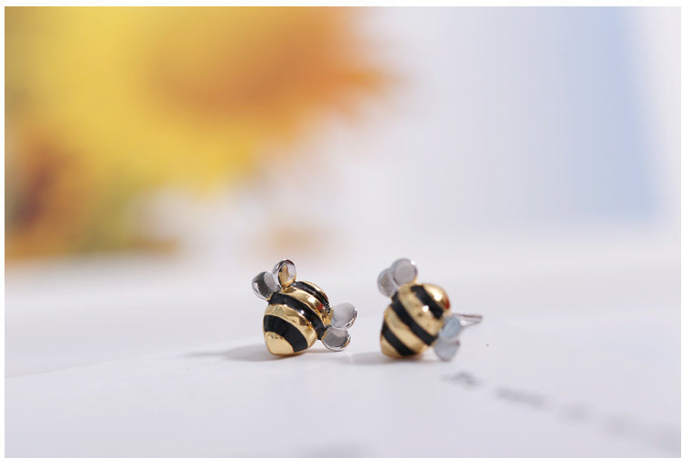 Bee Earring