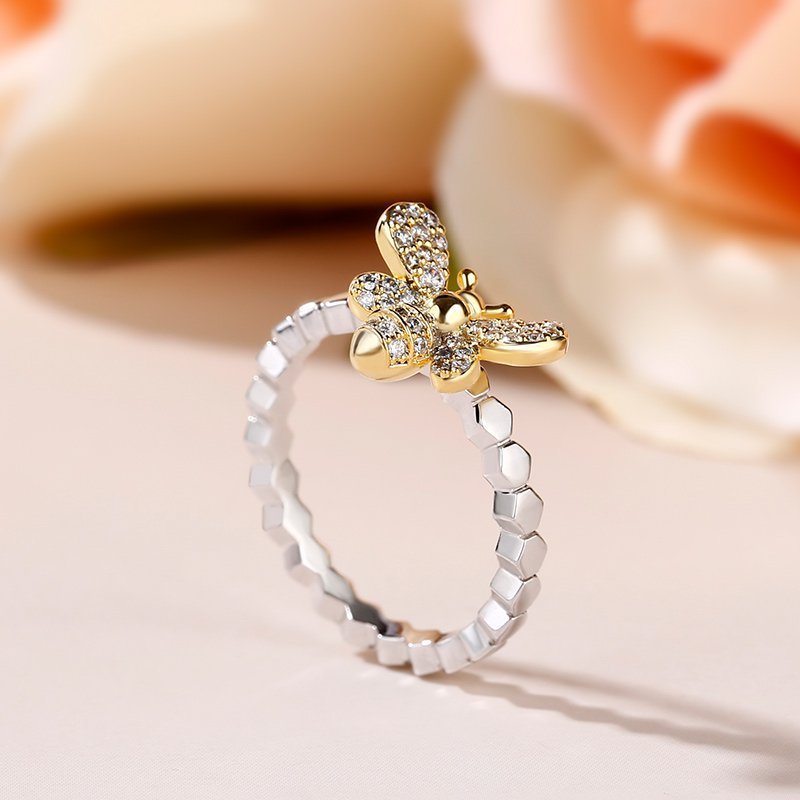 Diamond bee honeycomb ring